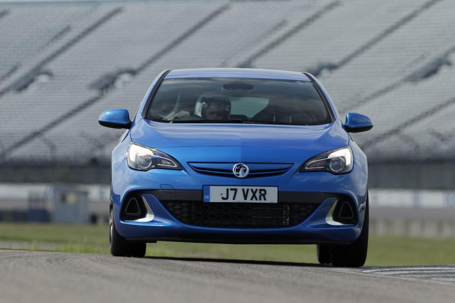  Vauxhall Astra VXR 2012 года  (фото 63 из 274)